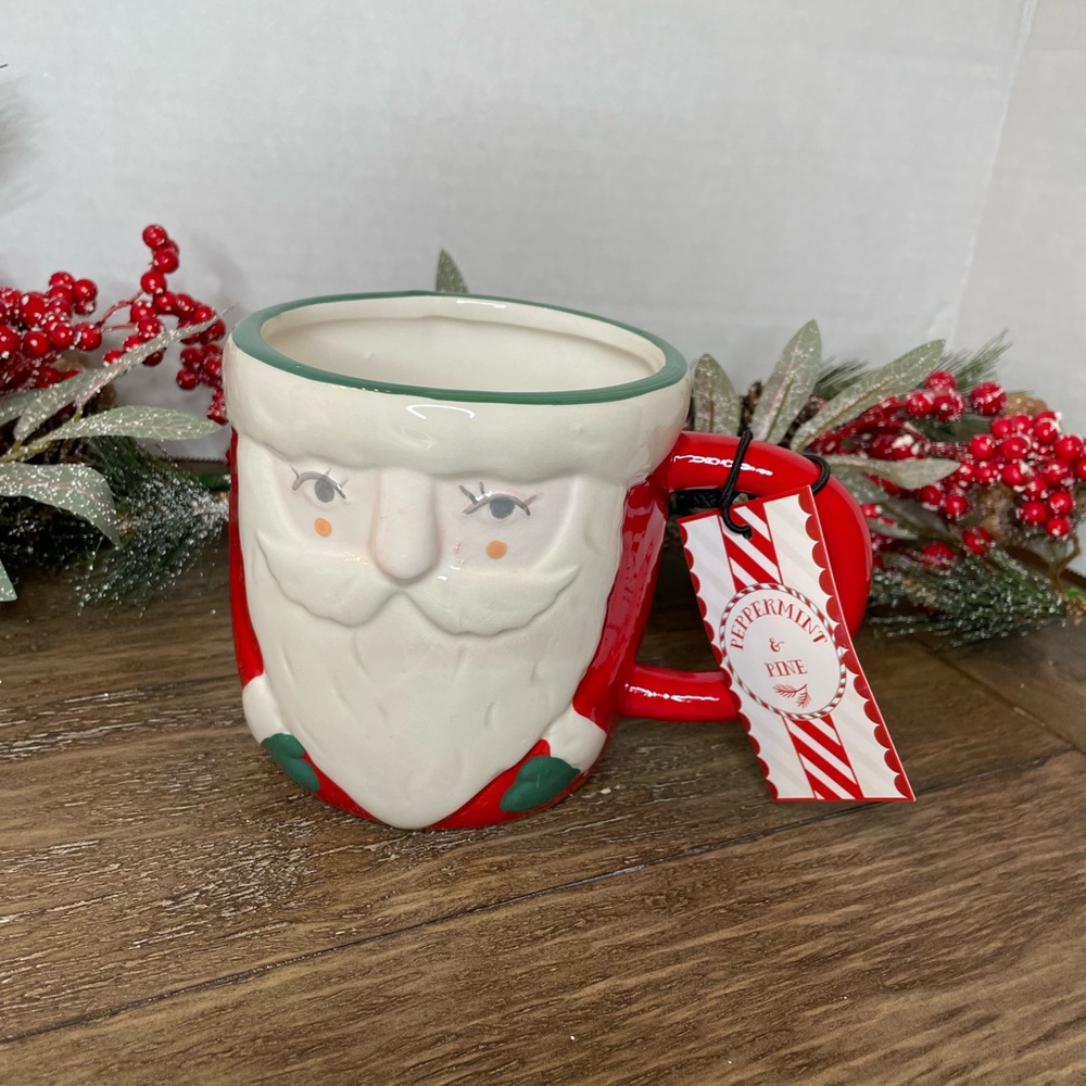 HTF Peppermint & Pine Vintage Retro Santa Mug